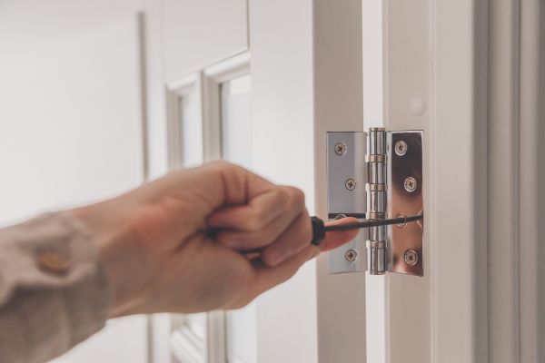Hinge Repair in Ashburn