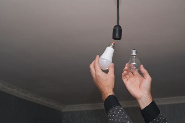 Cost of Light Bulbs Replacement in Ashburn