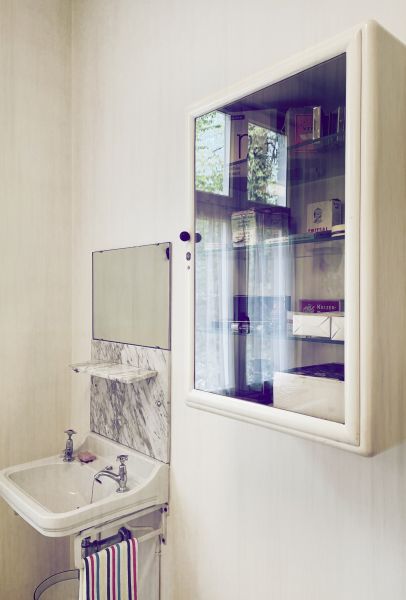 Cost of Medicine Cabinet Installation in Ashburn